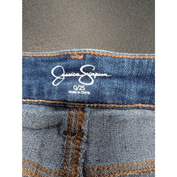 Jessica Simpson Jean Charmer Shorts Size 0/25 - Picture 4 of 4
